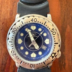 Freestyle Blue Dial Silver Bezel Watch